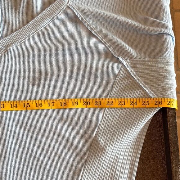 Michael Stars Blue Thermal Long Sleeve Relaxed  deep V-neck size Large - Picture 6 of 9